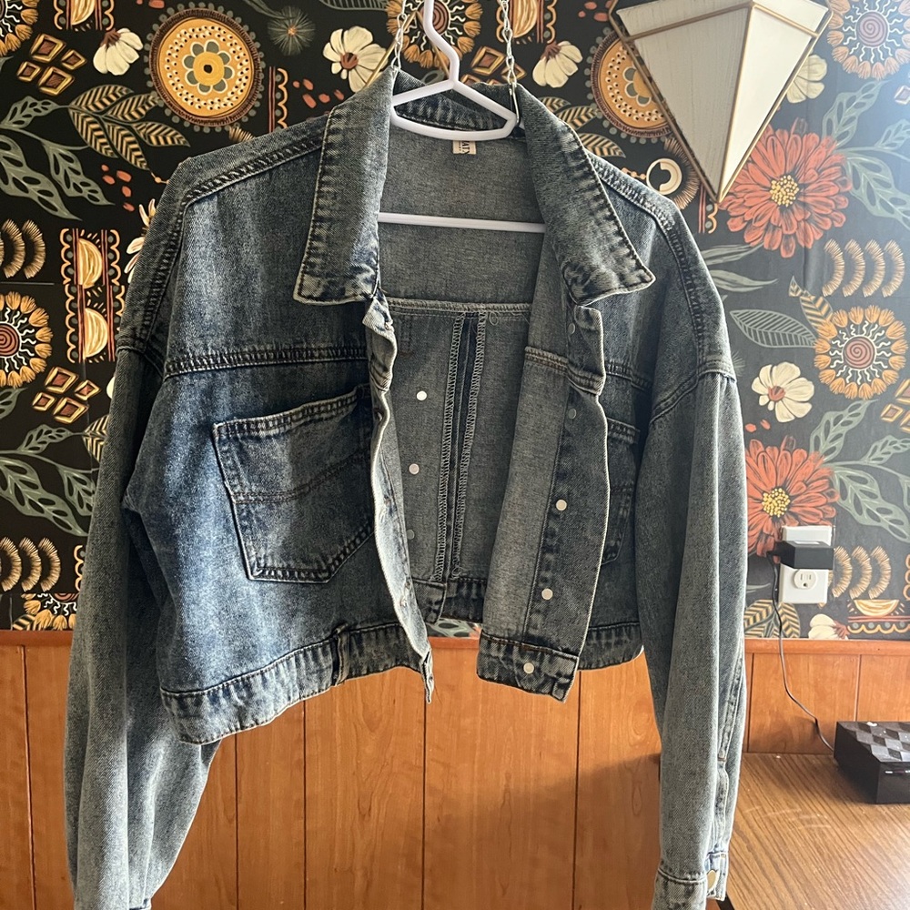 Drop Shoulder Cropped Denim Jacket